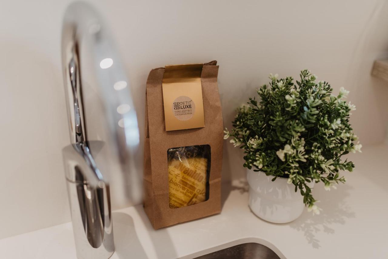 Petit Luxe Volta Apartaments Terrassa Dış mekan fotoğraf